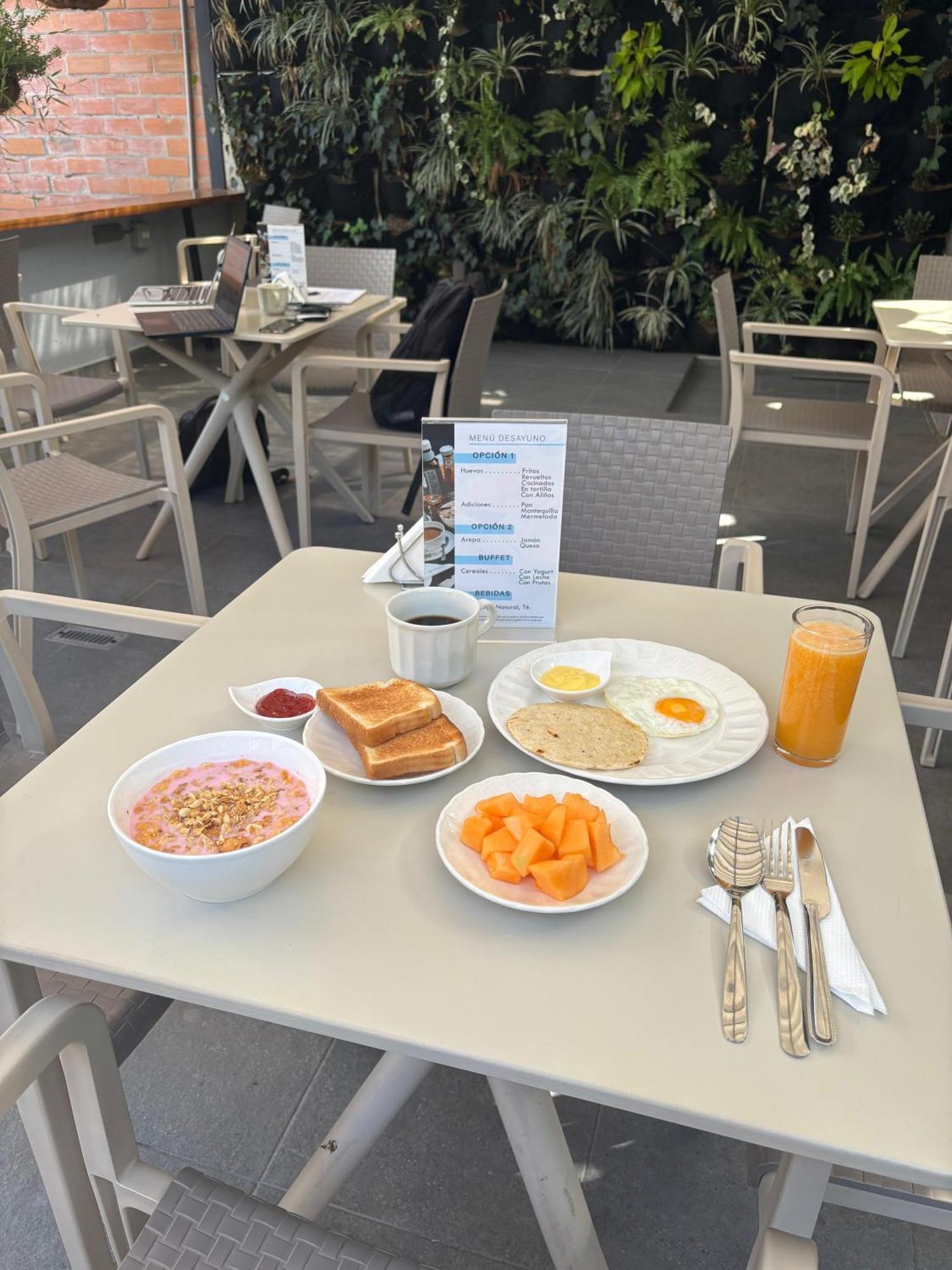 Vita Hotel Boutique Медельїн Екстер'єр фото